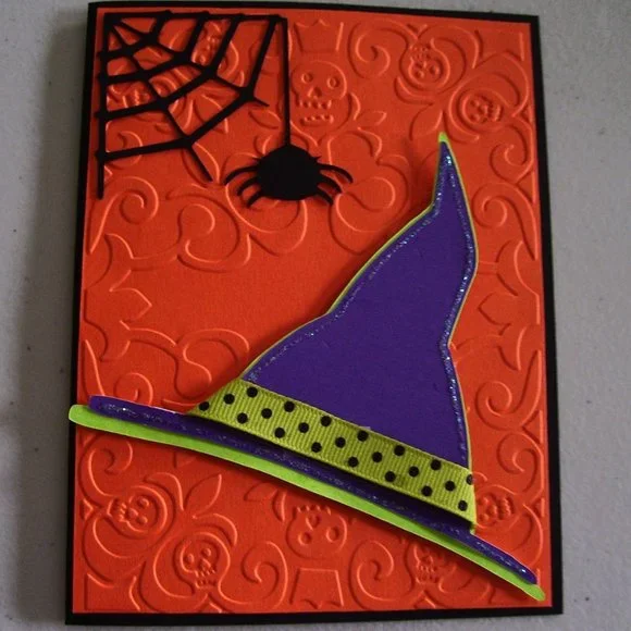 Cuttlebug A2 embossing folder - SKELETON SCROLL - Picture 6 of 9